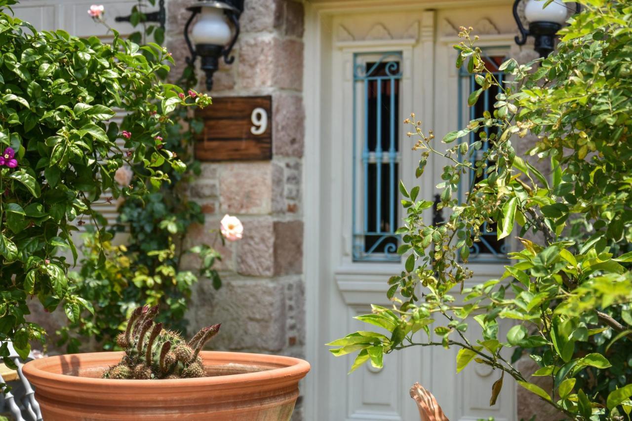 Lunaria Guest House Ayvalı Eksteriør bilde